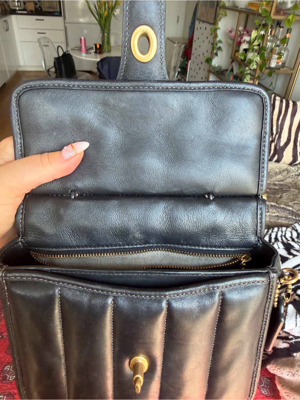 Coach Willis Top Handle Quilted Bag with Removable Crossbody Chain Strap - Black - Picture 6 of 7